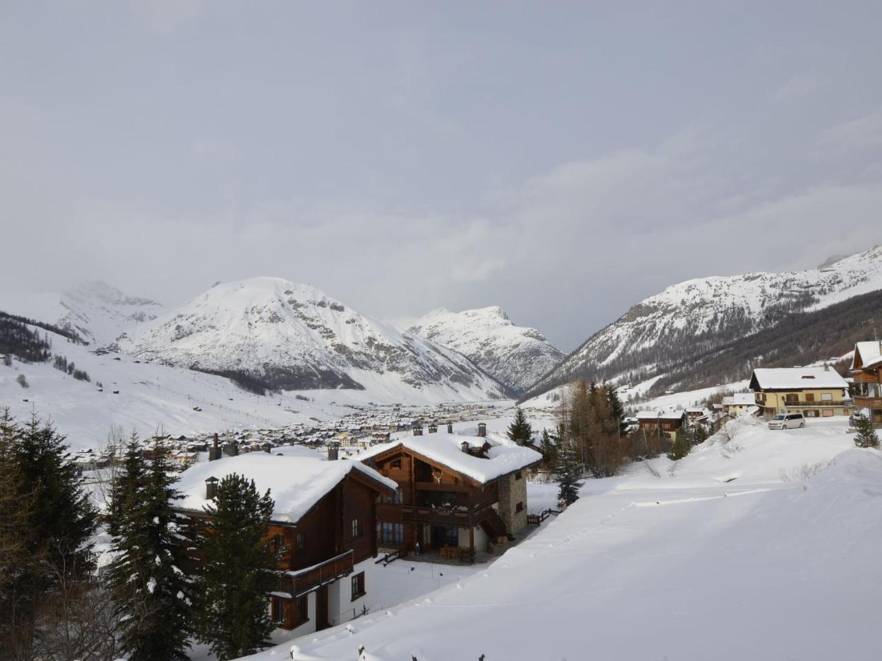 Tranquil Holiday Home In Livigno Italy Near Ski Area Extérieur photo